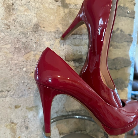 Vince Camuto Cherry Red Patent Heels - Picture 2 of 6
